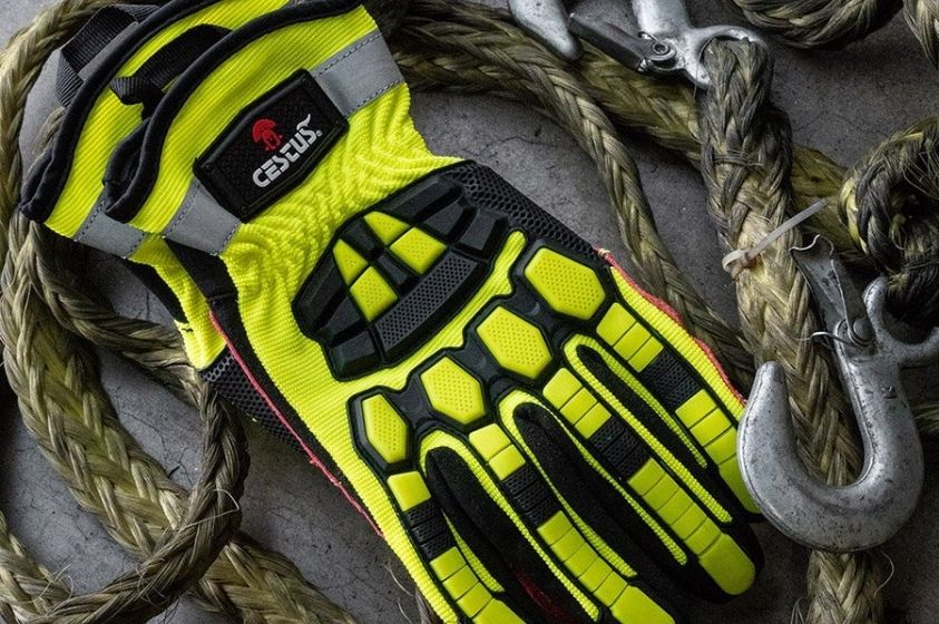 What Are Oil-Resistant Work Gloves Made Of?